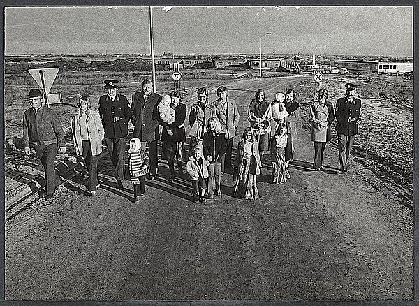 Zwart-wit foto met bivakbewoners in 1975, foto Theo van Houts, collectie Nationaal Archief / Spaarnestad 