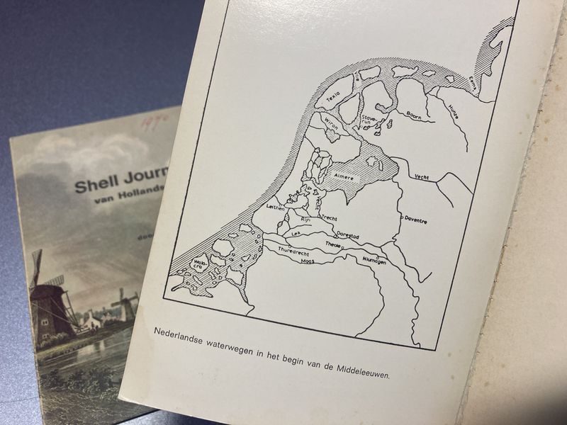 Cover en binnenzijde Shell Journaal