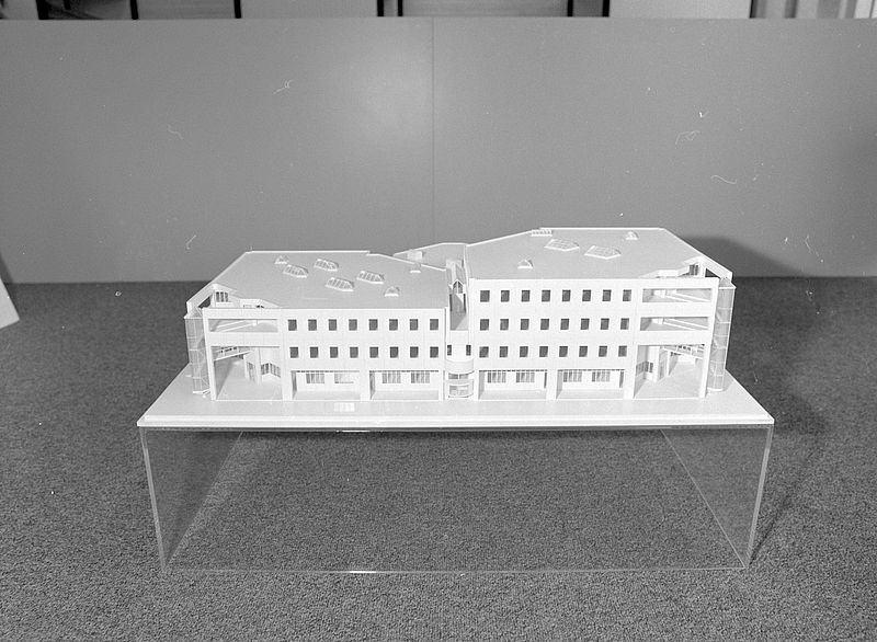 zwart wit foto van een maquette van De Voetnoot, foto Jos Jongerius collectie Stadsarchief Almere