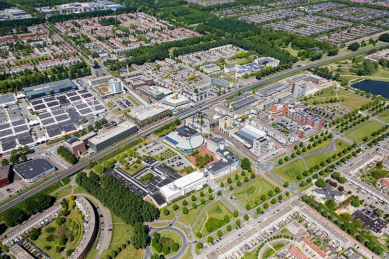 Almere Buiten met o.a. station 2020 © Top-Shot