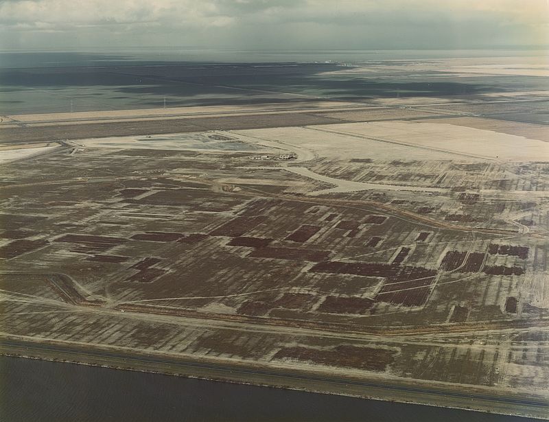  Almere Haven 1975 © Bart Hofmeester / AeroCamera
