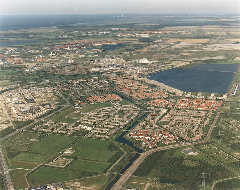 o.a. Stedenwijk 1987 © Bart Hofmeester / AeroCamera